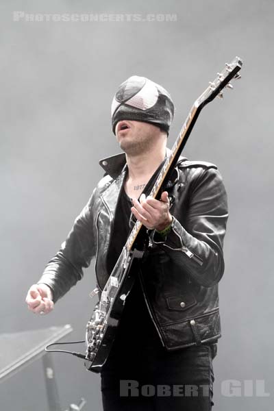 THE BLOODY BEETROOTS - 2013-08-25 - SAINT CLOUD - Domaine National - Grande Scene - 